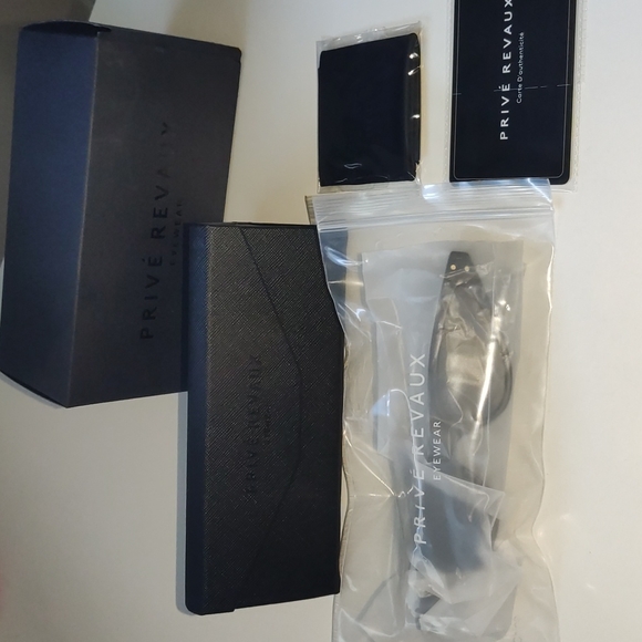 Prive Revaux Harajuku Sunglasses - Picture 5 of 5